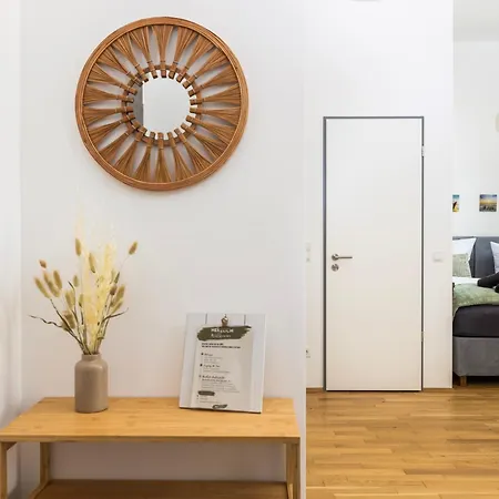 Mayhome - Das Strandloft Schoenes Studioapartment Mit Balkon, Kueche Und Tiefgarage - Sauna Und Fitness Direkt Nebenan Chemnitz Exterior photo