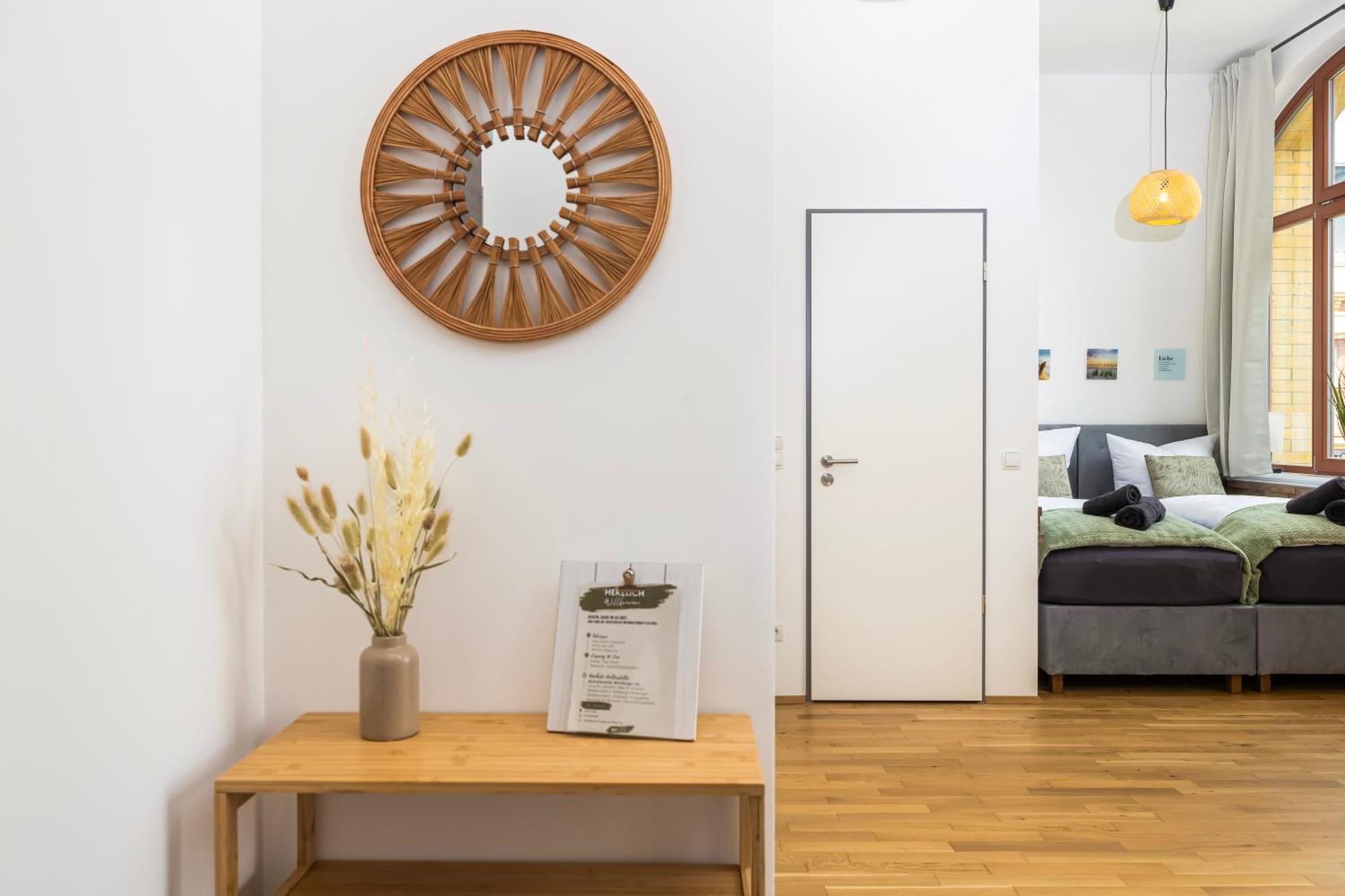 Apartment Mayhome - Strandloft Schoenes Studioapartment Mit Balkon, Kueche Und Tiefgarage - Sauna Und Fitness Direkt Nebenan