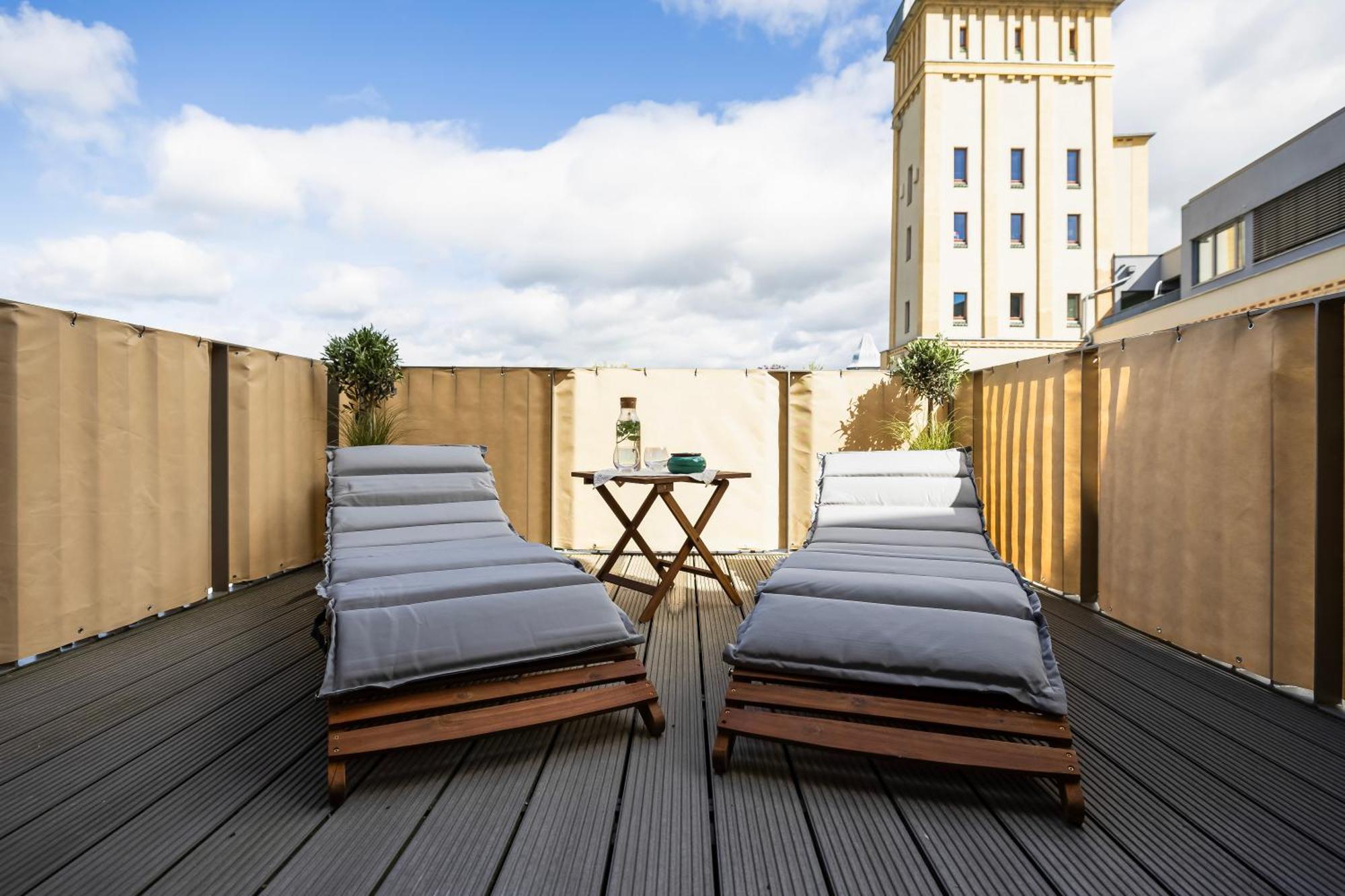 Mayhome - Strandloft Schoenes Studioapartment Mit Balkon, Kueche Und Tiefgarage - Sauna Und Fitness Direkt Nebenan Apartment Chemnitz